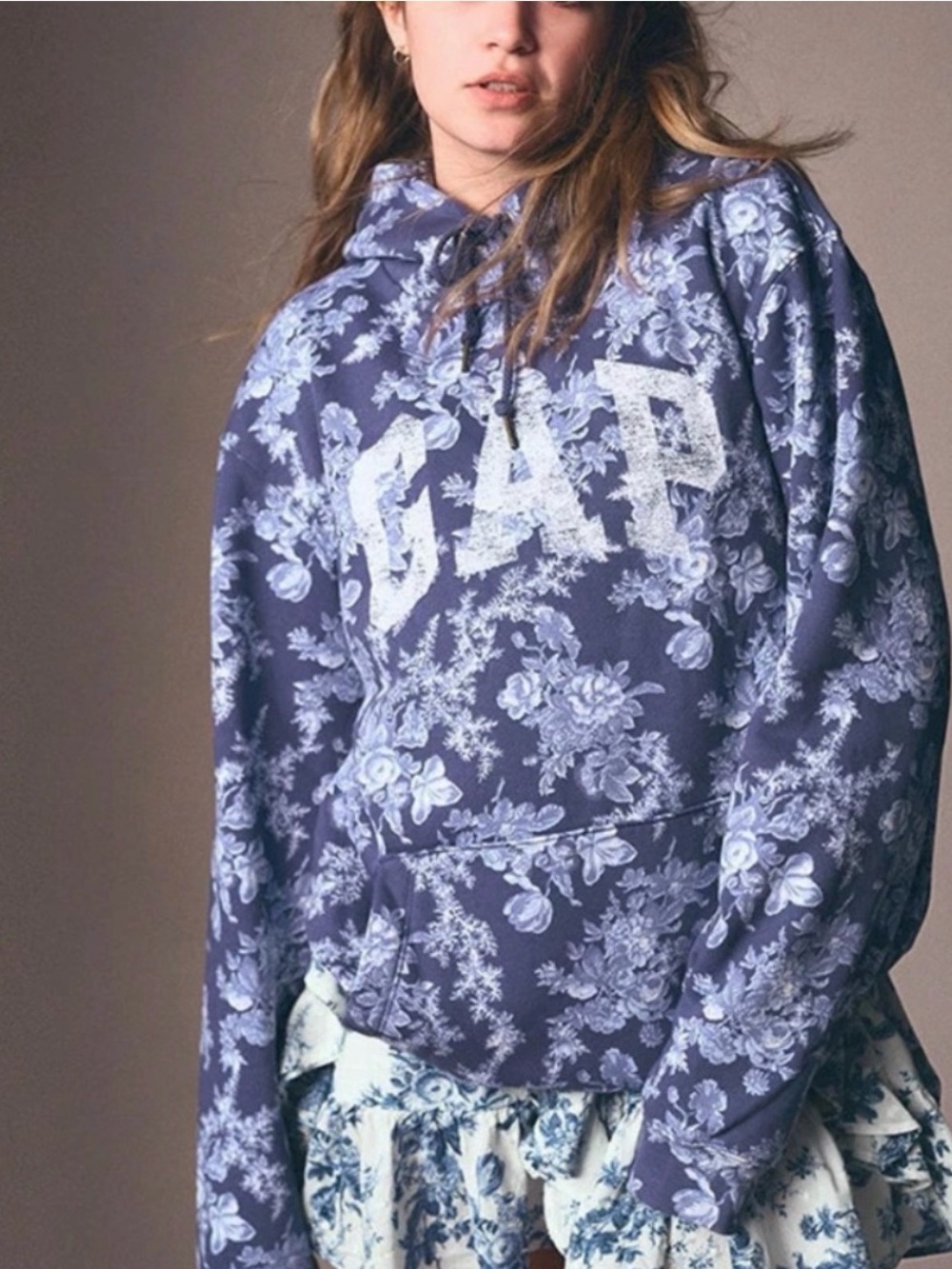 GAP x LoveShackFancy Women's Blue Floral Logo Hoodie Size Small